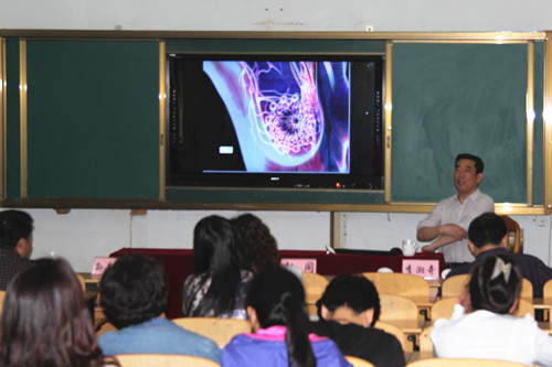 学校举办健康教育知识讲座