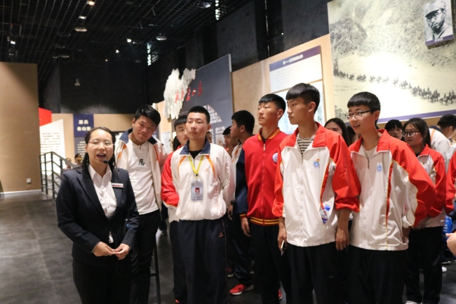 校区团委组织团总支及学生会干部参观陆房战役纪念馆